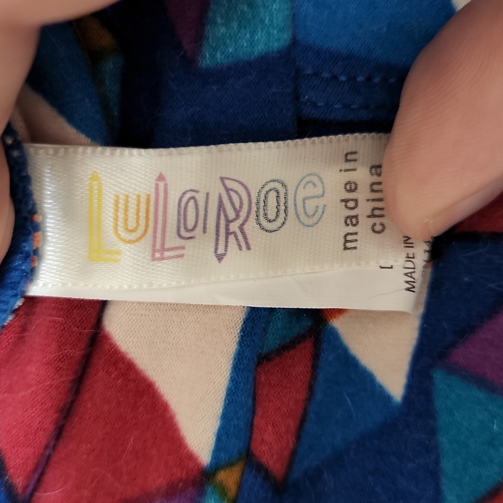 Lularoe one size leggings, fits 2-10 - Picture 3 of 5